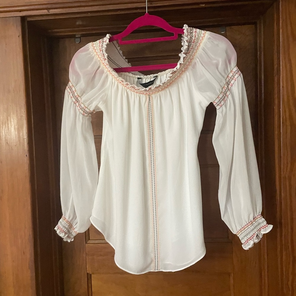 White House Black Market Off The Shoulder Multi Embroidered Blouse Sz m White